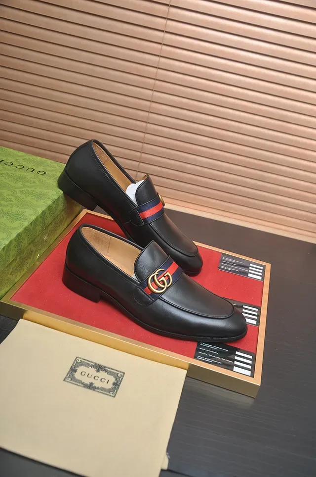 Mocasines Gucci Horsebit 1955 de cuero negro con raya Web Stripe 4