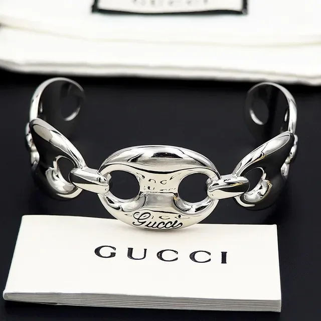 Gucci Horsebit 1955 Polished Silver-Tone Interlocking Oval Link Cuff Bracelet 5