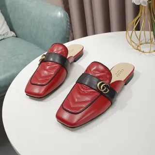 Gucci Horsebit 1955 红色和黑色绗缝皮革乐福鞋