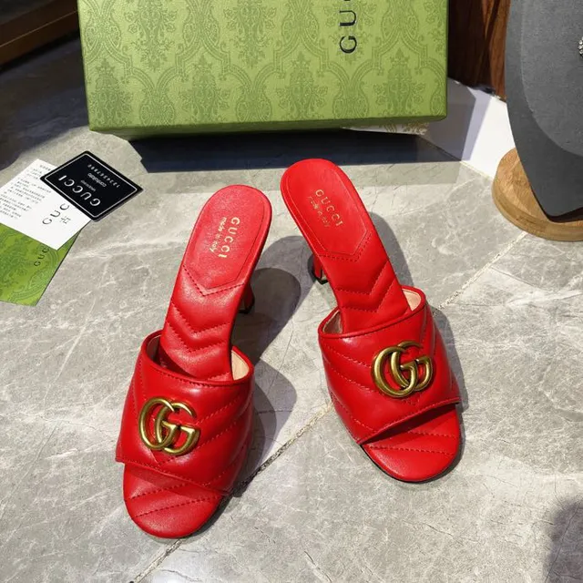 Gucci Horsebit 1955 Sandalias Mule Casual de Cuero Acolchado Rojo 5