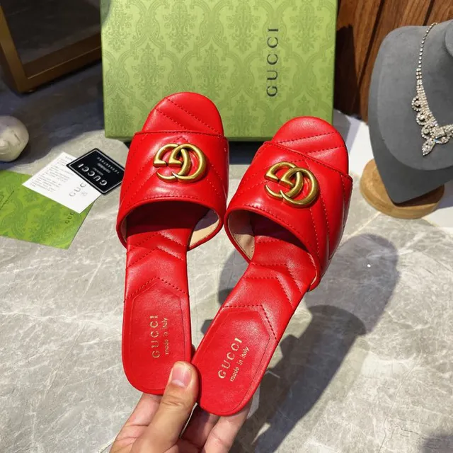 Gucci Horsebit 1955 Sandalias Mule Casual de Cuero Acolchado Rojo 8