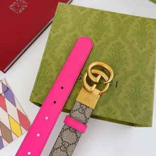 Gucci Horsebit 1955 双色霓虹粉 GG 印花皮带