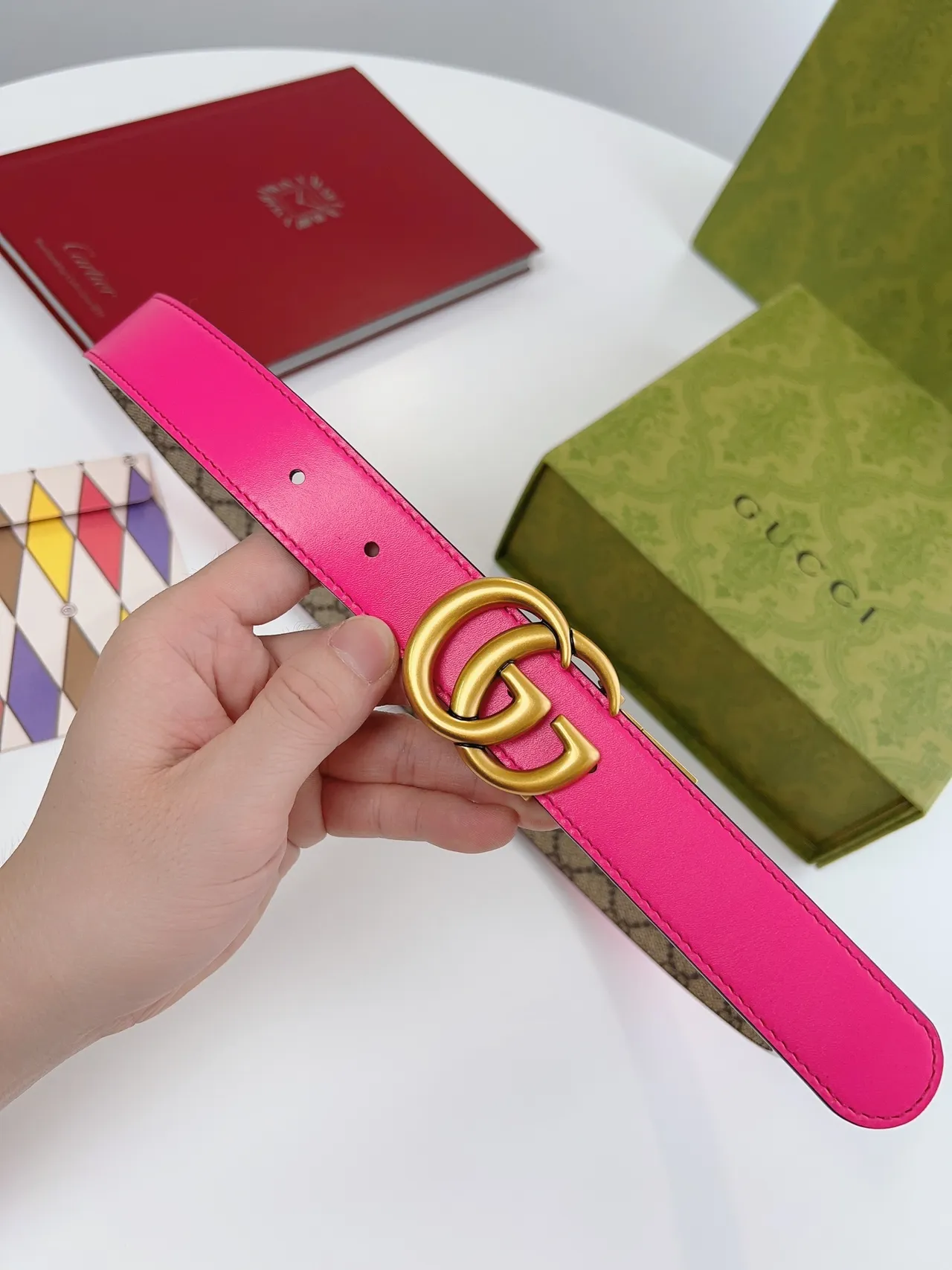 Gucci Horsebit 1955 لونين بينك نيون و GG مونوغرام حزام جلد 7