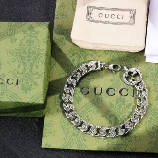 Gucci Icon سوار سلسلة كيرب لينك مزخرفة فضية خضراء قفل G متشابك