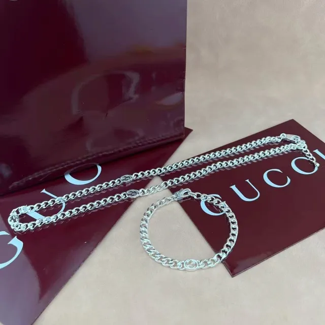 Gucci Interlocking G Curb Chain Silver-Tone Necklace 3