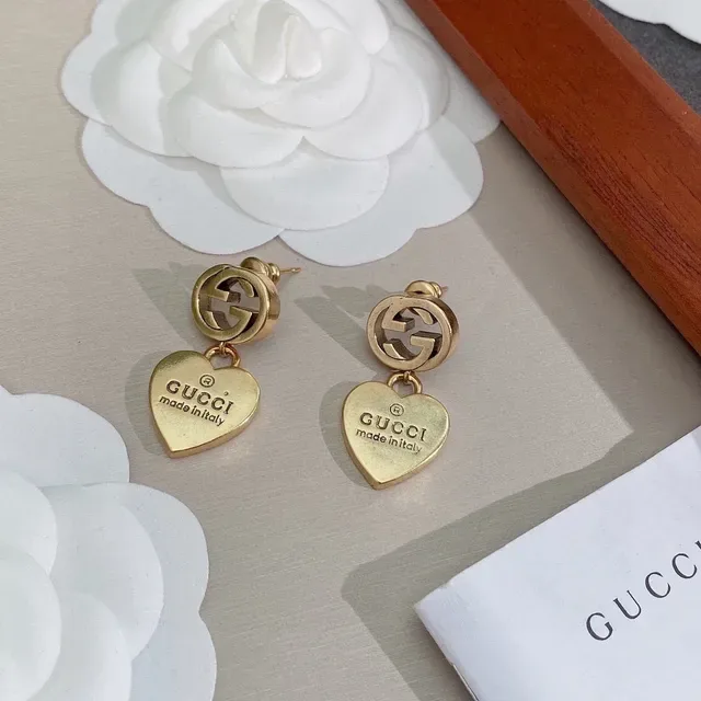 Gucci أقراط Interlocking G تيارم قلب ذهبي اللون 3