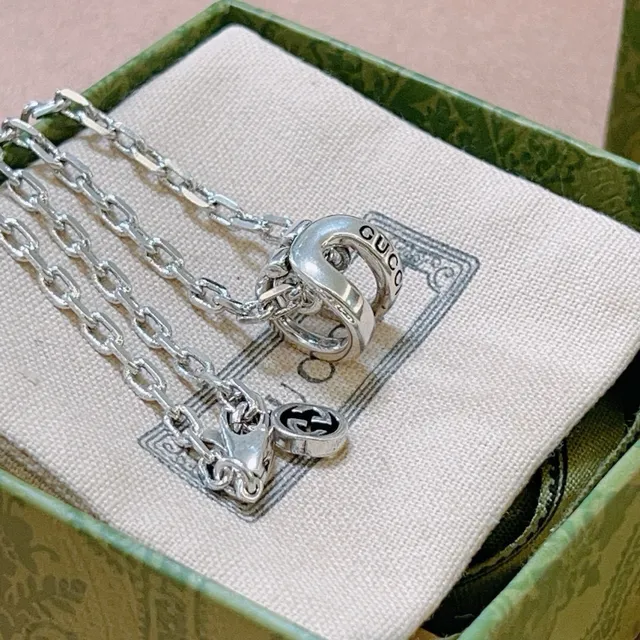 Gucci Interlocking G Silver Chain Necklace 3