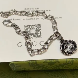 Gucci Interlocking G سوار سلاسل حبلية ملتفة فضية
