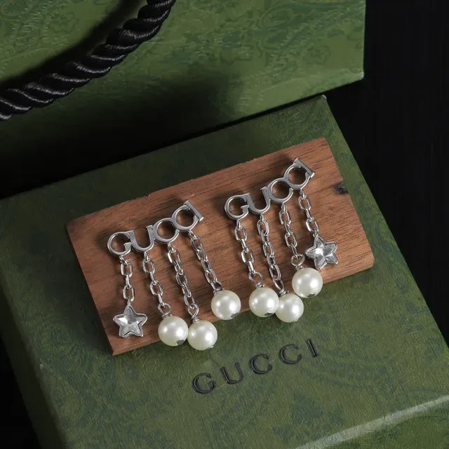 Gucci Logo Charm Chain Pearl Star Dangle Earrings 6