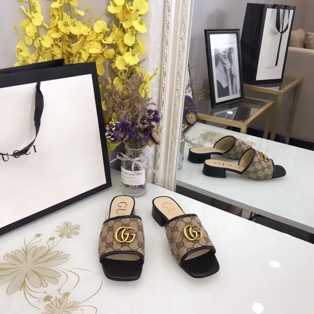 Gucci Ophidia GG Monogram Canvas Gold Buckle Sandálias casuais 8