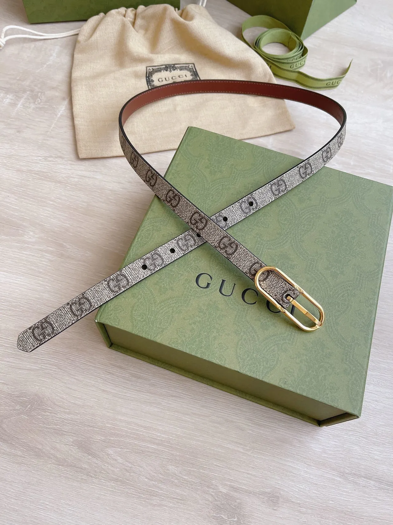 Gucci Ophidia GG Monogram Cinturón de cuero reversible 3