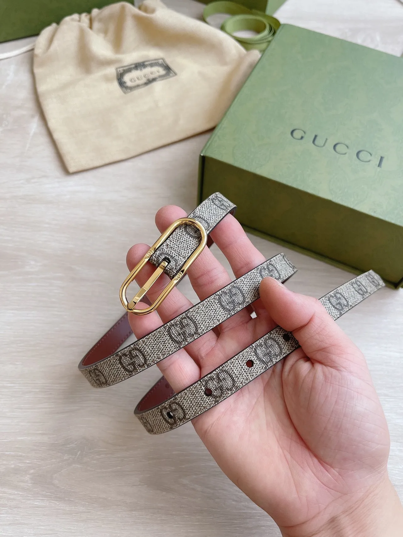 Gucci Ophidia GG Monogram Cinturón de cuero reversible 7