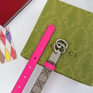 حزام Gucci Ophidia وردي قابل للعكس و GG Web Leather Belt