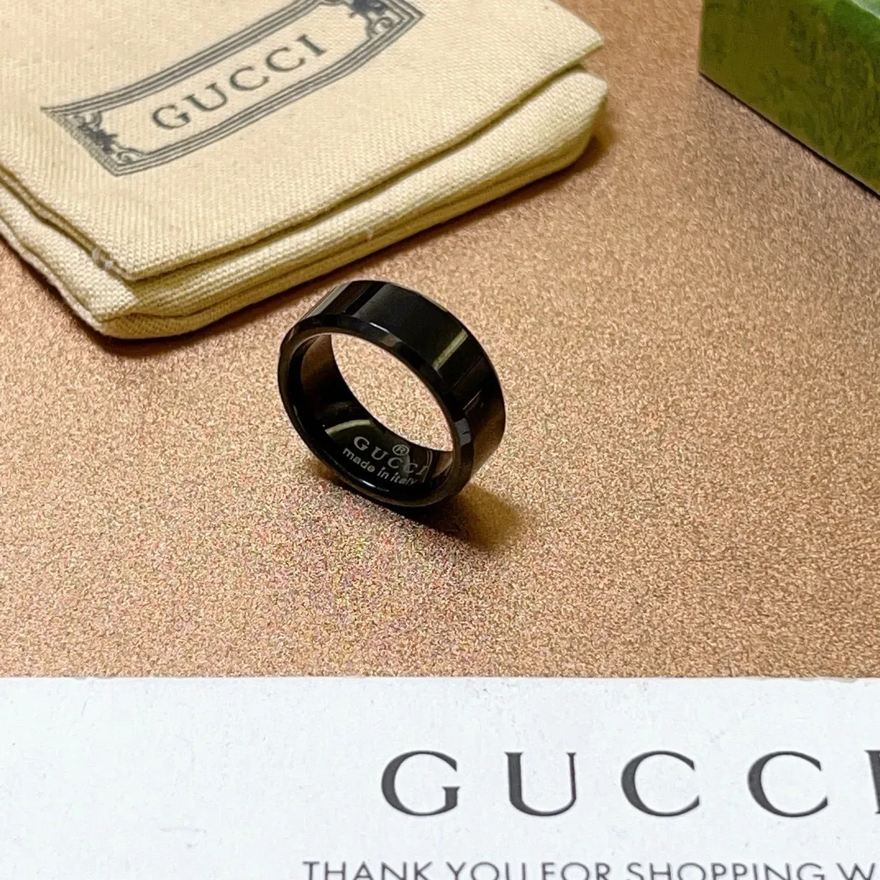 Gucci Bague Noir Poli Large Bande 7