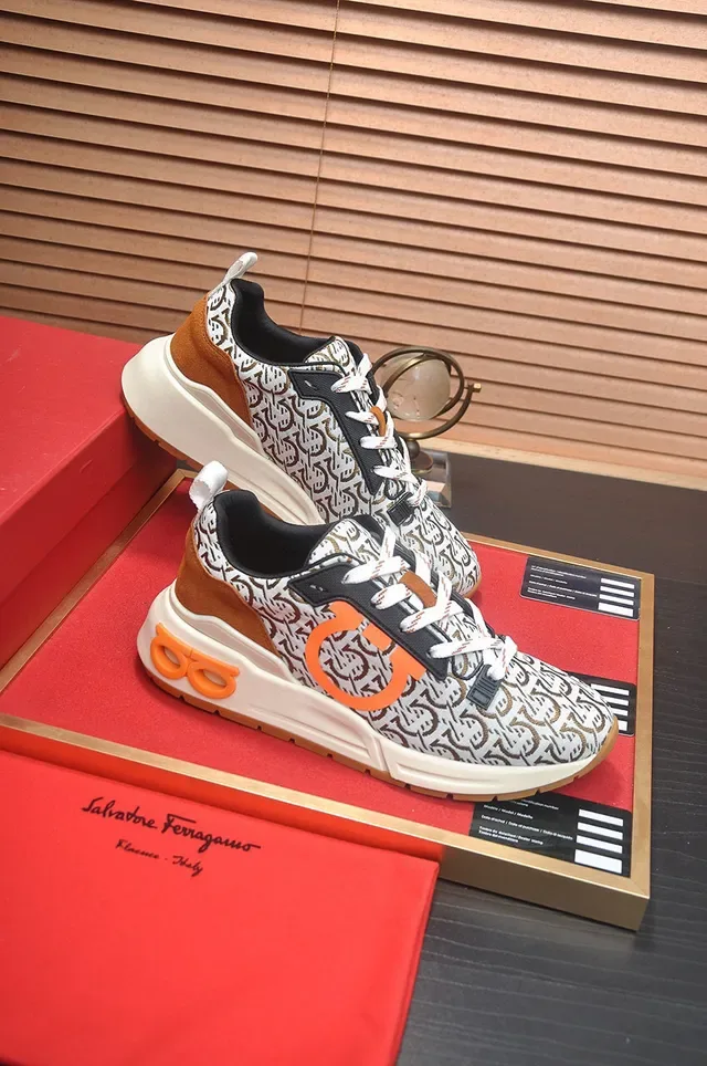 Gucci Rhyton Monogram Beige Orange zapatillas lifestyle 2