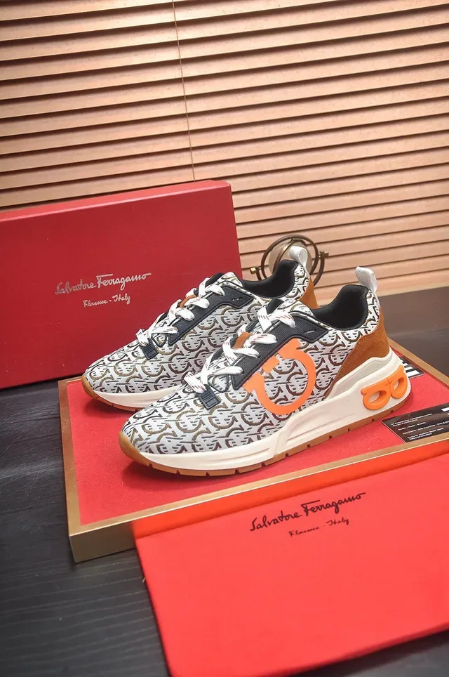 Gucci Rhyton Monogram Beige Orange zapatillas lifestyle 5