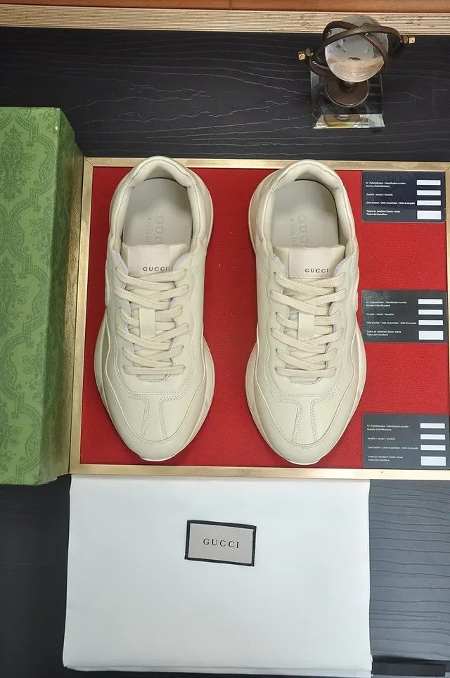 Gucci Rhyton Off-White Sapatilhas Chunky de Couro 4