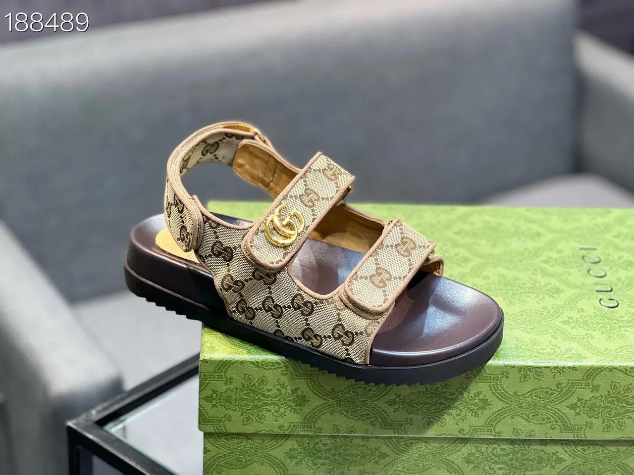 Sandales casuales Gucci Screener beige GG Monogram canvas et cuir marron 4