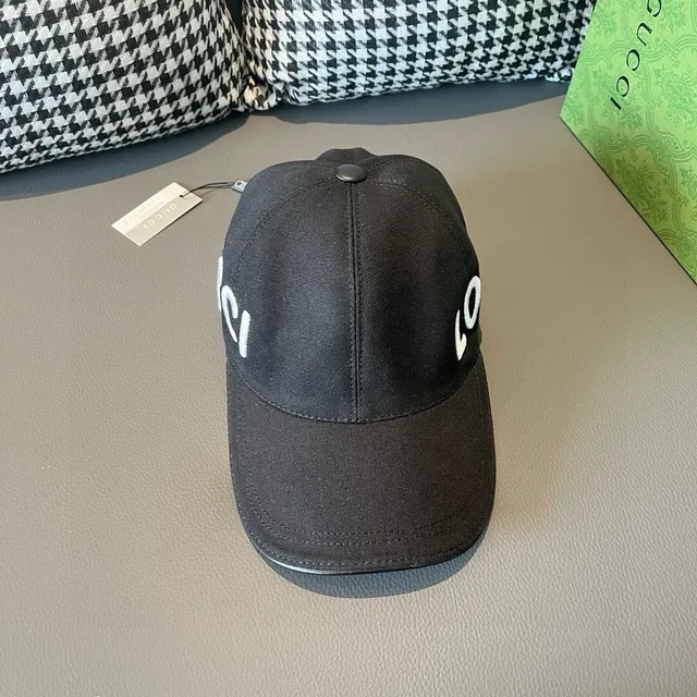 Gucci Screener Embroidered Logo Baseball Cap 3