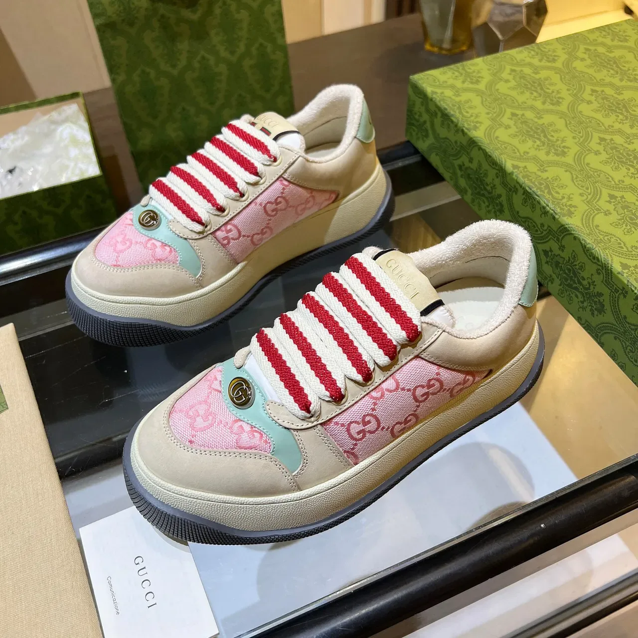 Gucci Screener Rosa e Bege GG Jacquard Tênis Lifestyle 6