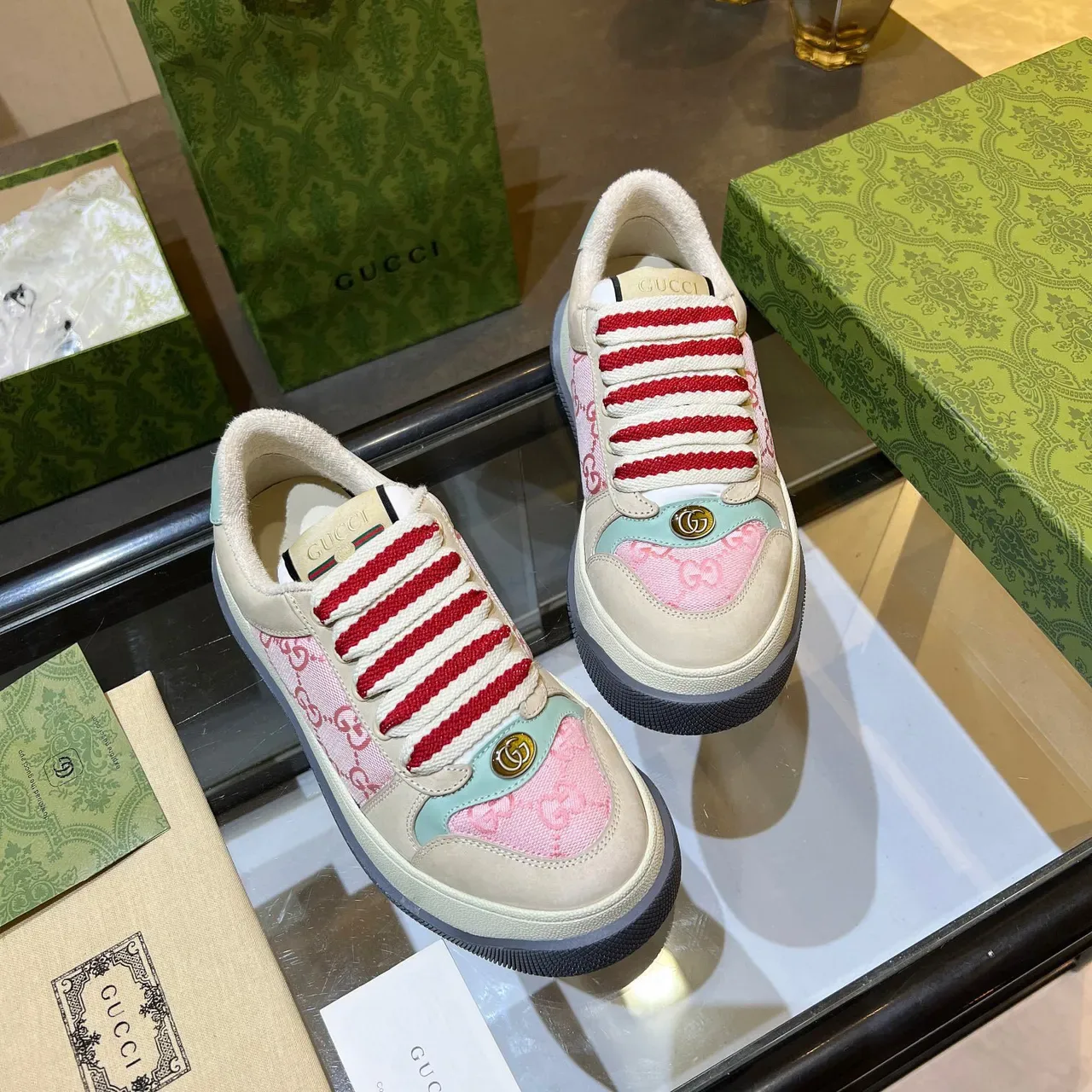 Gucci Screener Rosa e Bege GG Jacquard Tênis Lifestyle 7