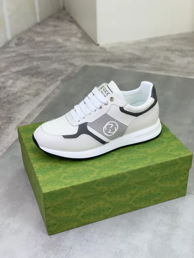 Gucci Screener Tênis Lifestyle Brancos e Pretos Perfurados 4