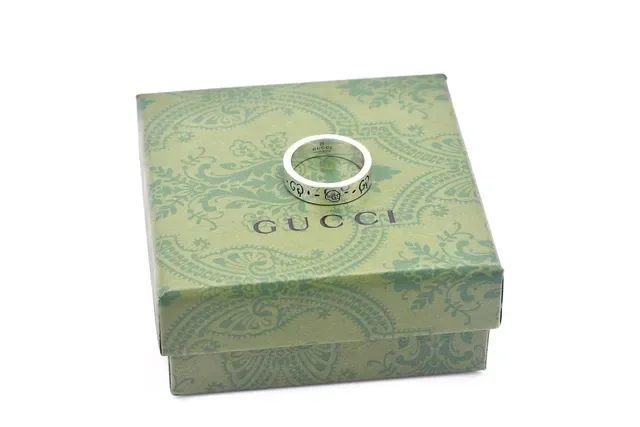 Gucci Anel Prata Preto Esmaltado Polido GG Motif 6