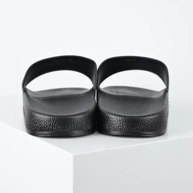 Gucci Slide Sandalias Negras con Correa Monograma 8