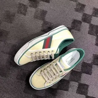 Gucci Tennis 1977 Amarillo pálido Verde Rojo lienzo web zapatillas lifestyle