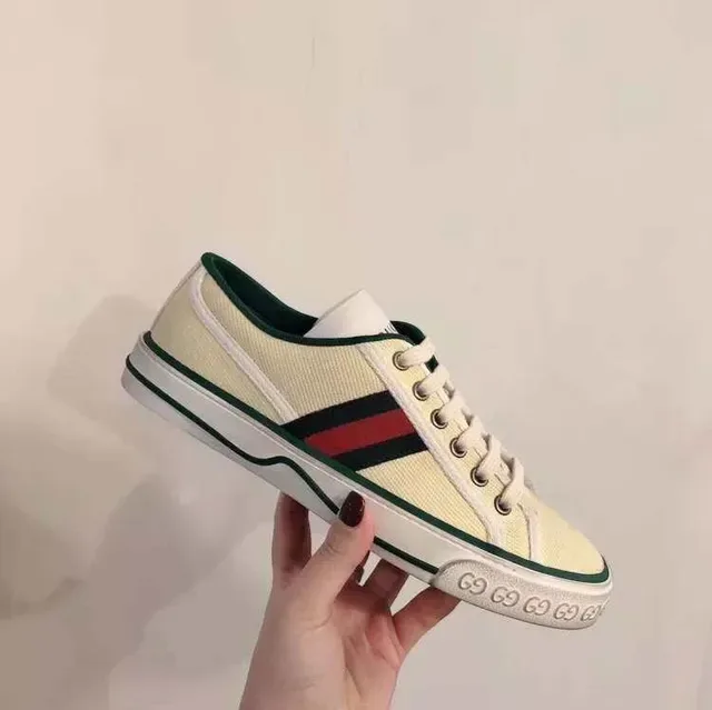 Gucci Tennis 1977 أصفر باهت أخضر أحمر نسيج شبكي حذاء أسلوب حياة 4