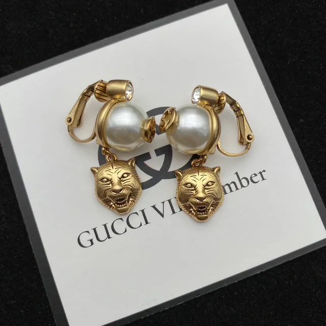 Gucci Tiger Head Pearl Dangle Earrings 3