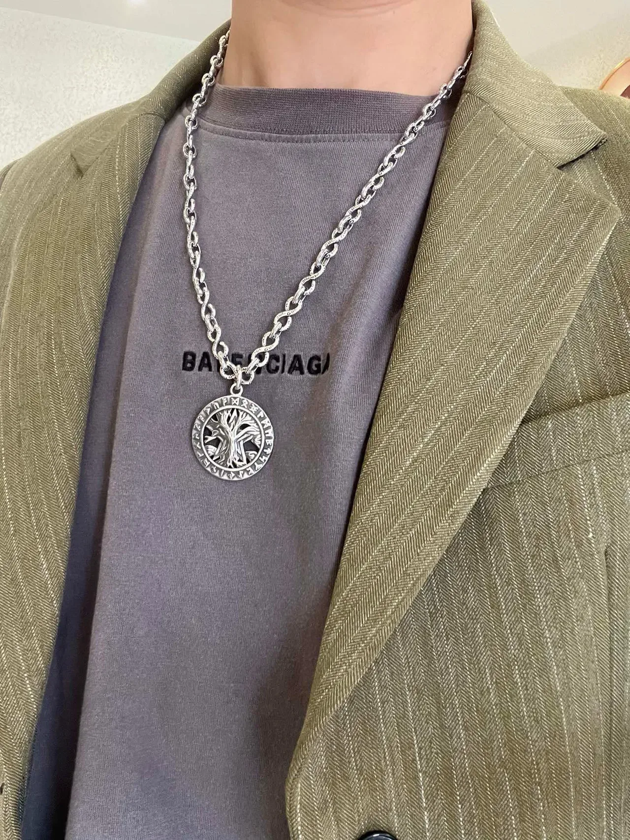 Gucci Tree of Life Pendant Silver Chain Necklace 6