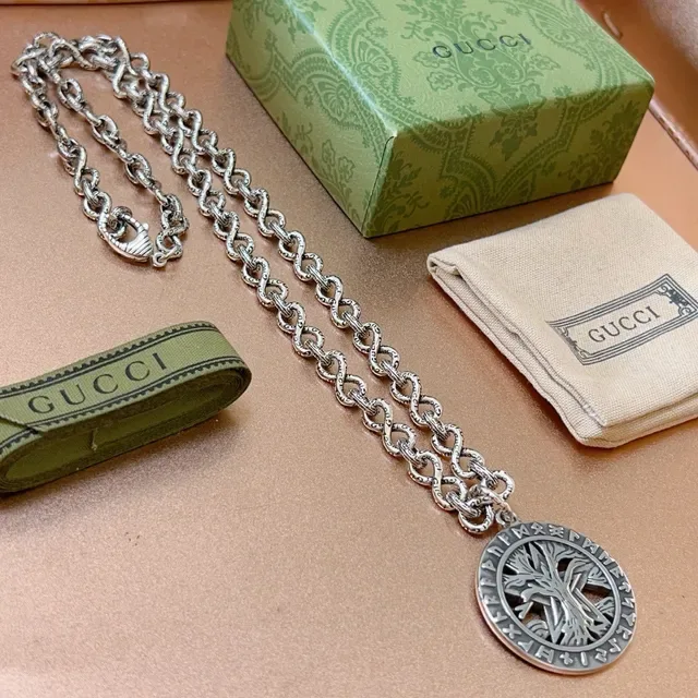 Gucci Tree of Life Pendant Silver Chain Necklace 7