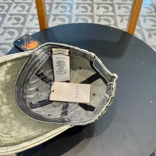 Gucci 橄榄绿洗水牛仔棒球帽