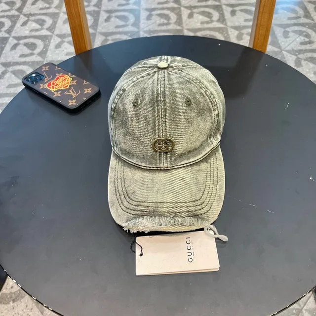 Gucci 橄榄绿洗水牛仔棒球帽 2
