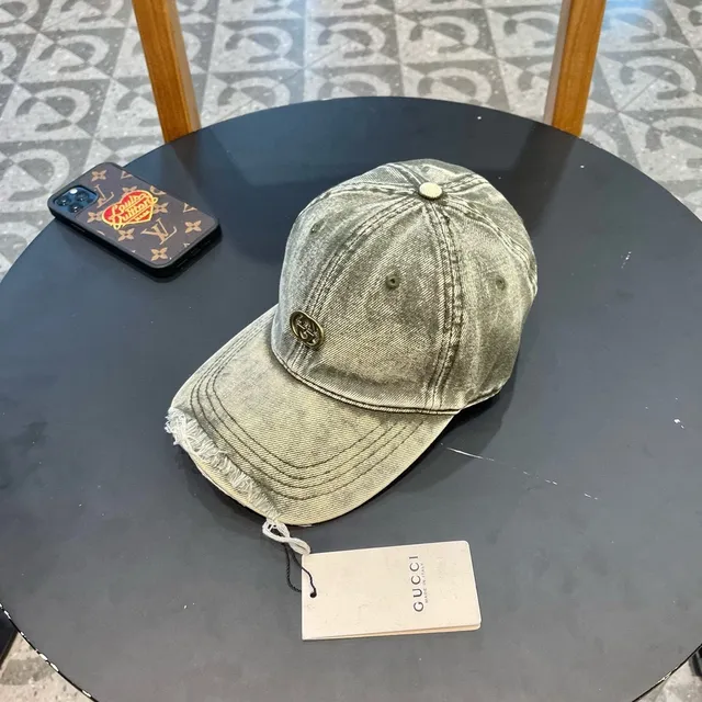 Gucci 橄榄绿洗水牛仔棒球帽 3