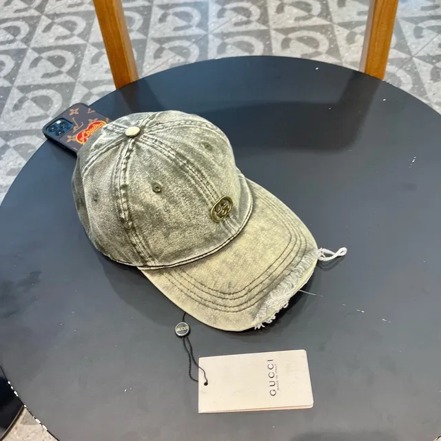 Gucci 橄榄绿洗水牛仔棒球帽 4