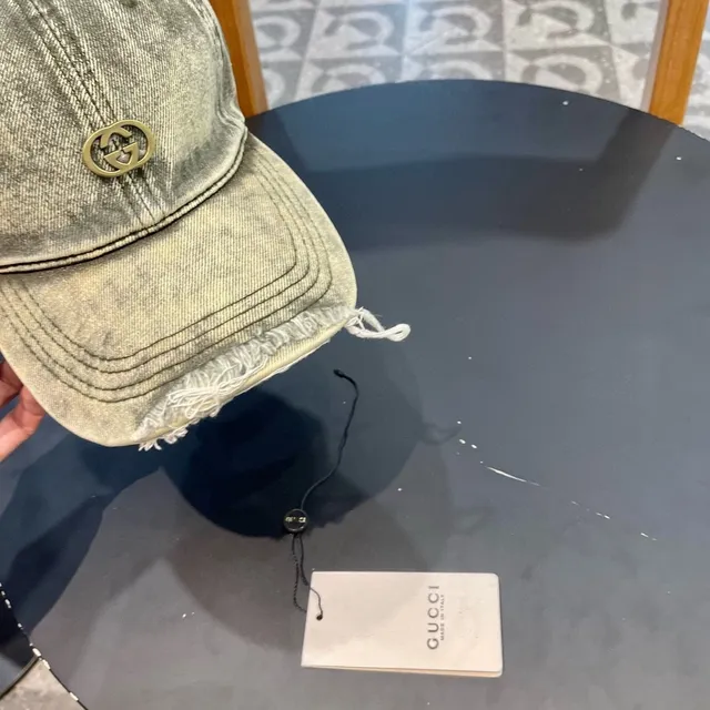 Gucci 橄榄绿洗水牛仔棒球帽 5
