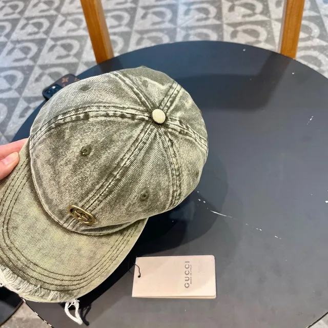 Gucci 橄榄绿洗水牛仔棒球帽 7