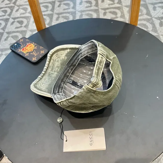 Gucci 橄榄绿洗水牛仔棒球帽 8