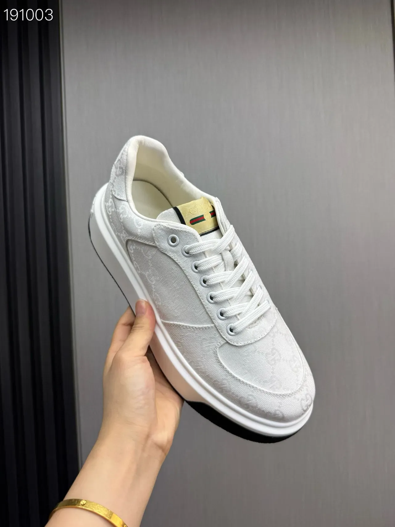 Gucci blanc noir monogrammed toile semelle plateforme lifestyle sneakers 3