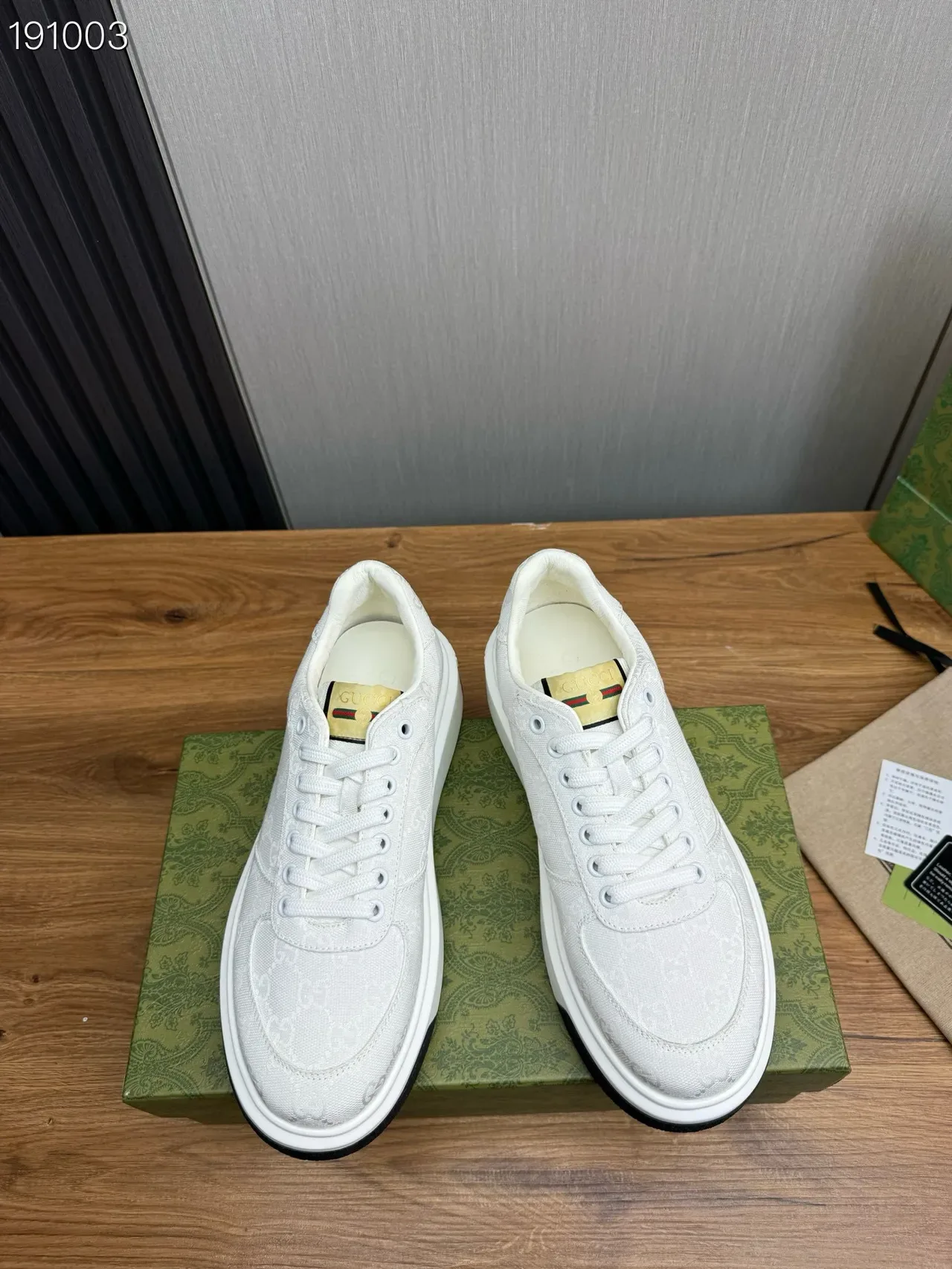 Gucci blanc noir monogrammed toile semelle plateforme lifestyle sneakers 8
