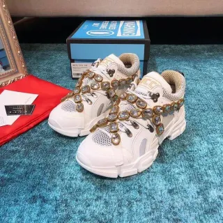 Gucci Zapatillas gruesas con suela blanca de oro y parte superior de malla