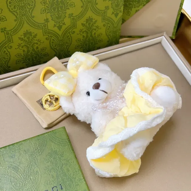 Gucci Vestido de Ursinho de Pelúcia Amarelo e Branco com Babados 3