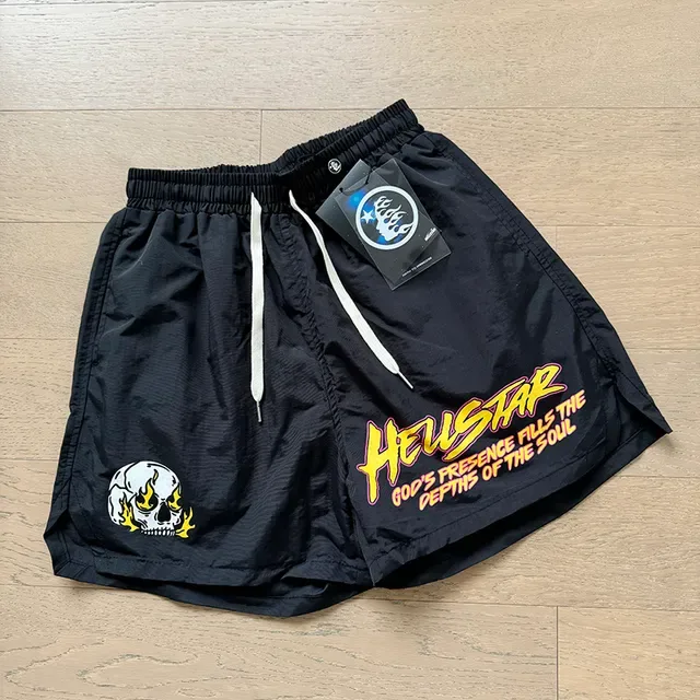 Hellstar 黑白弹力腰带抽绳短裤 7