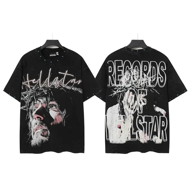 Camiseta Hellstar preta desgastada com estampa gráfica de rosto 2
