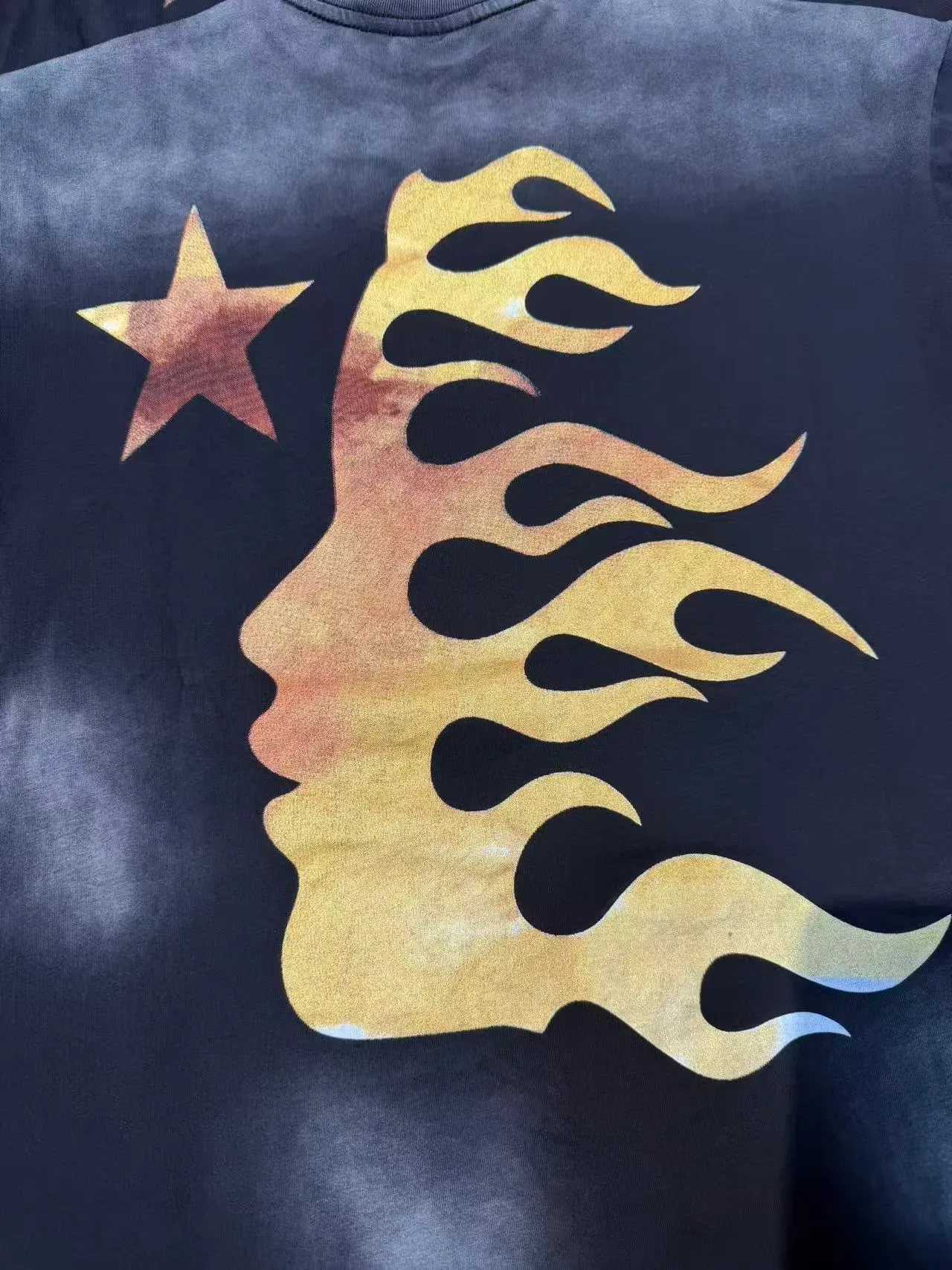 Hellstar Graphic Print Acid-Wash Black Gold Flame T-Shirt 9