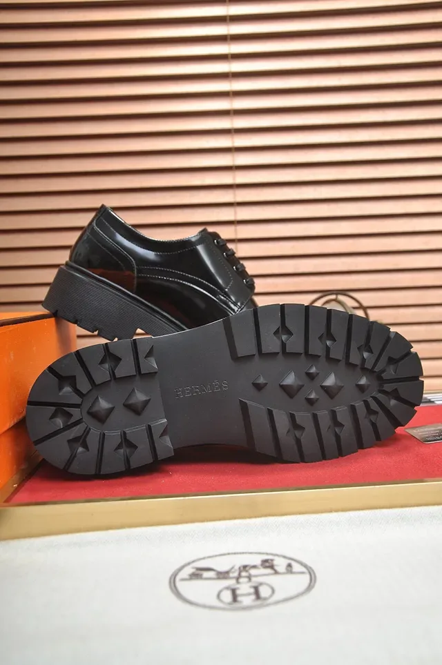 Hermès काली चमकदार चमड़े की बंद लेस ओक्सफोर्ड जूते 7