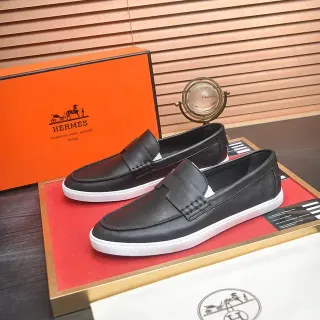 Hermès 黑白皮革橡胶底乐福鞋