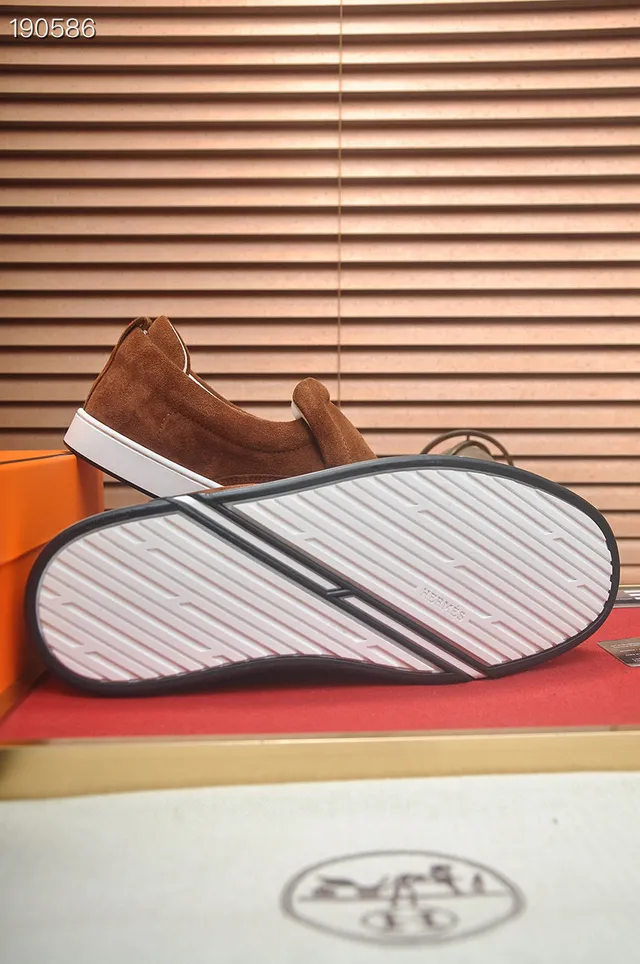 Hermès Marrón Blanco Ante Superior Construcción Slip-On Loafer 2